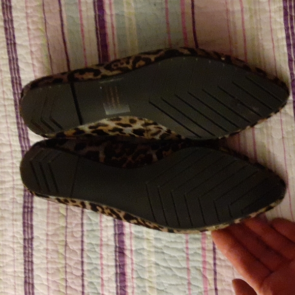 Size 6 Me Too furr leopard printed flat ballet shoes like new - Picture 14 of 16